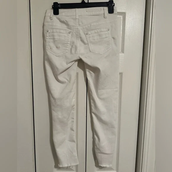 Celebrity Pink Jeans - Picture 4 of 5